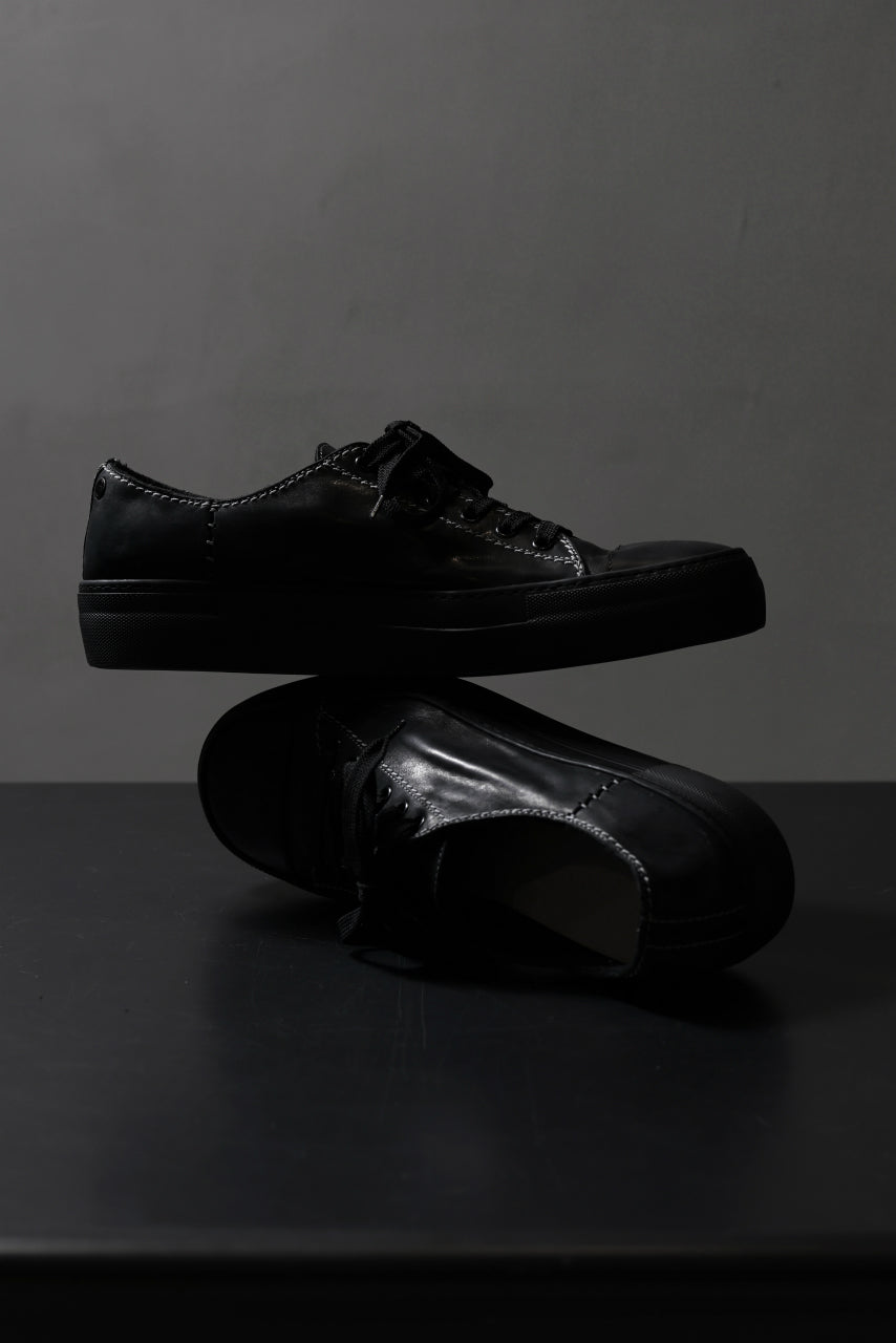 incarnation exclusive HORSE LEATHER LOW CUT LACE UP SNEAKER (PIECE DYED ALL BLACK)