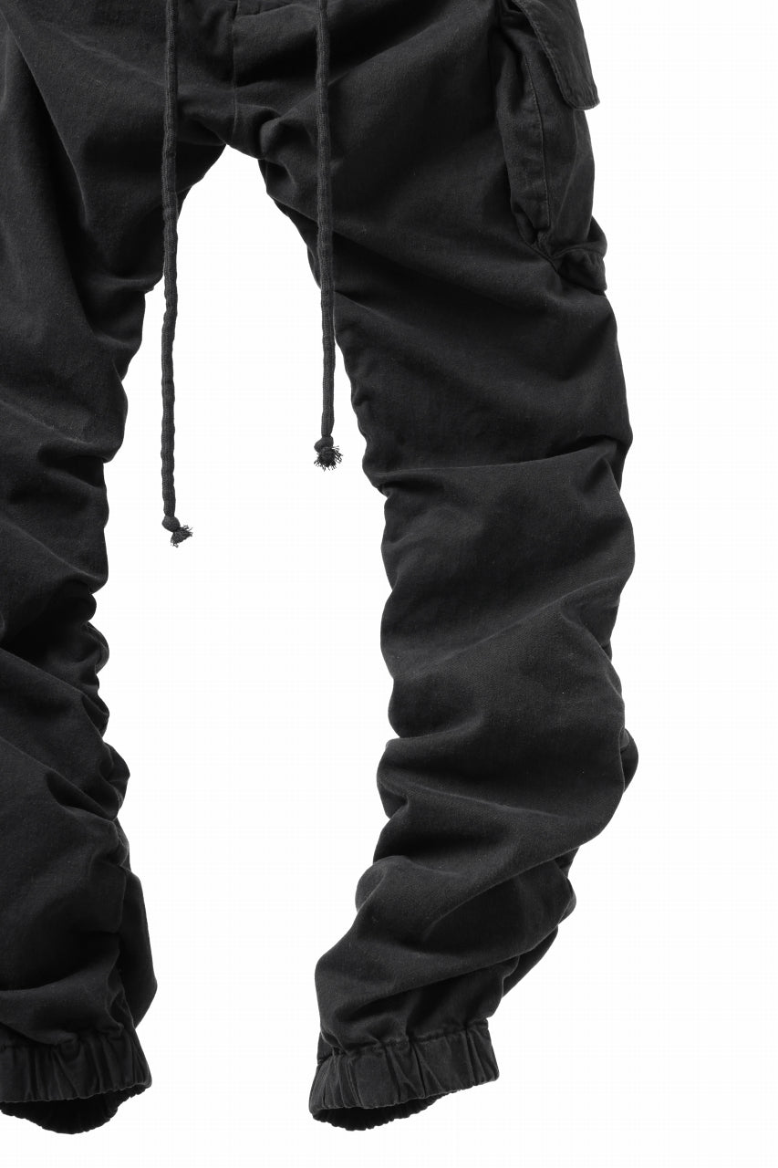 daub DYEING EASY CARGO GATHER PANTS / STRETCH TWILL COTTON (BLACK)