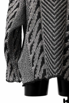 Load image into Gallery viewer, D-VEC WATER REPELLENT WASI FISHERMANS KNIT (NIGHT SEA BLACK)