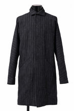 Load image into Gallery viewer, m.a+ diagonal pocket medium fit coat / C256/CWST (BLACK/WHITE)