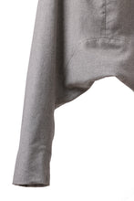 画像をギャラリービューアに読み込む, SOSNOVSKA CASHMERE WHITENED PANTS (LIGHT GREY)