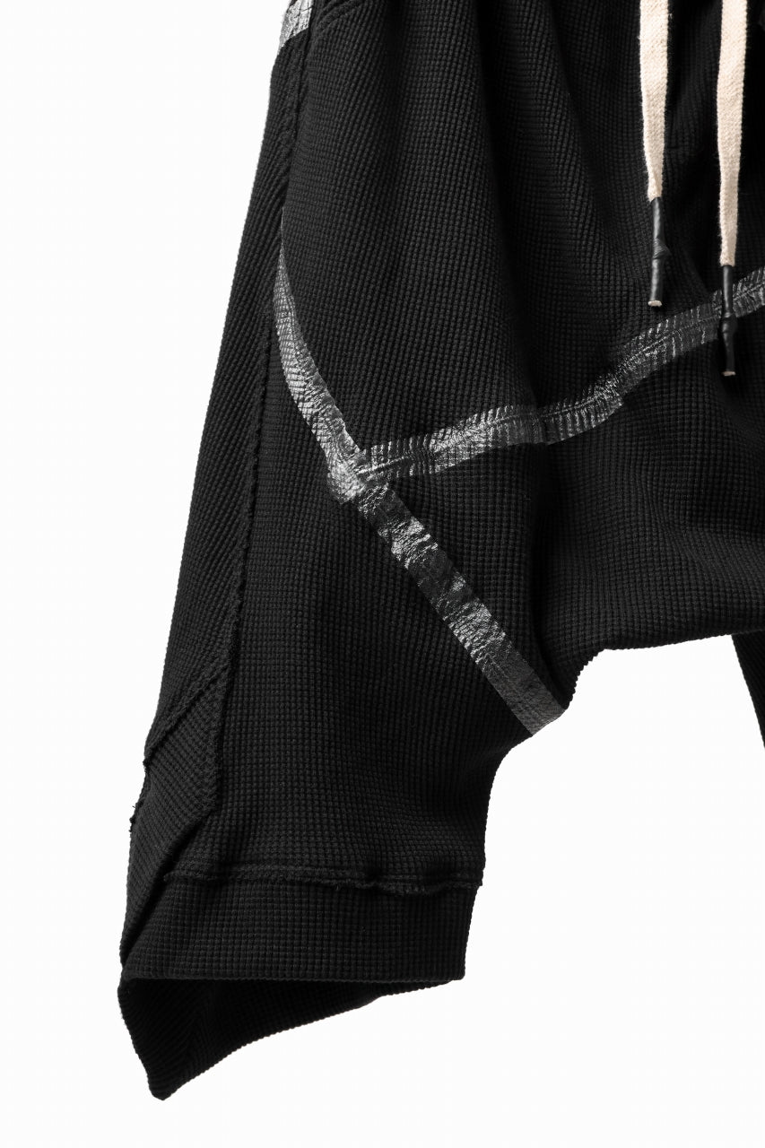 FIRST AID TO THE INJURED DATUM SHORTS / WAFFEL + SEAM TAPED (BLACK)