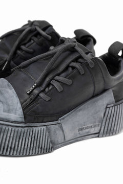 Load image into Gallery viewer, BORIS BIDJAN SABERI COW LEATHER LOW CUT SNEAKER / OBJECT DYED &amp; HAND TREATED &quot;BAMBA2.1&quot; (BLACK)