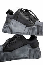 画像をギャラリービューアに読み込む, BORIS BIDJAN SABERI COW LEATHER LOW CUT SNEAKER / OBJECT DYED &amp; HAND TREATED &quot;BAMBA2.1&quot; (BLACK)