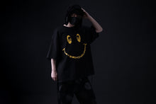 Load image into Gallery viewer, mastermind JAPAN FACE LOGO TEE / BOXY FIT (BLACK)