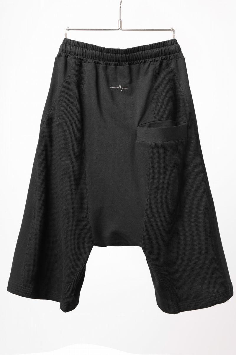 FIRST AID TO THE INJURED STRAIGHT SHORTS / SWITCHING JERSEY (BLACK