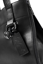 画像をギャラリービューアに読み込む, discord Yohji Yamamoto Side Zip Tote Bag S / Soft Shrink Cow Leather (BLACK)