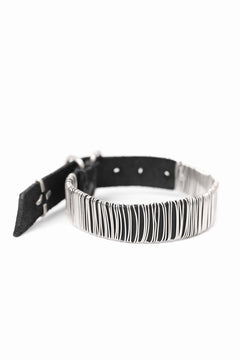 Load image into Gallery viewer, m.a+ thin silver wrapped wrist band / A-F7BL1/ GR2,0 (BLACK)