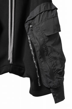 Load image into Gallery viewer, A.F ARTEFACT MILITARY CARGO SARROUEL SHORTS / BOMBER HEAT® + NYLON (BLACK)