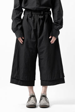 Load image into Gallery viewer, KLASICA VENT LAYERED FOLKLORE TROUSERS / HAND DYED COTTON-LINEN (BLACK)