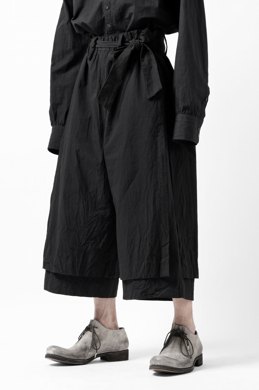 Load image into Gallery viewer, KLASICA VENT LAYERED FOLKLORE TROUSERS / HAND DYED COTTON-LINEN (BLACK)