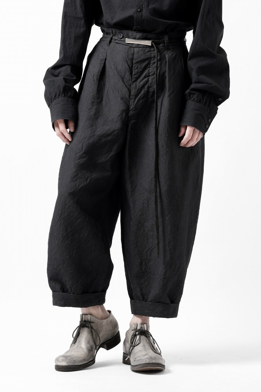 Load image into Gallery viewer, KLASICA GOSSE TWO TUCKED TROUSERS / SUMMER CHAMBRAY WOOL-LINEN (SHADOW)