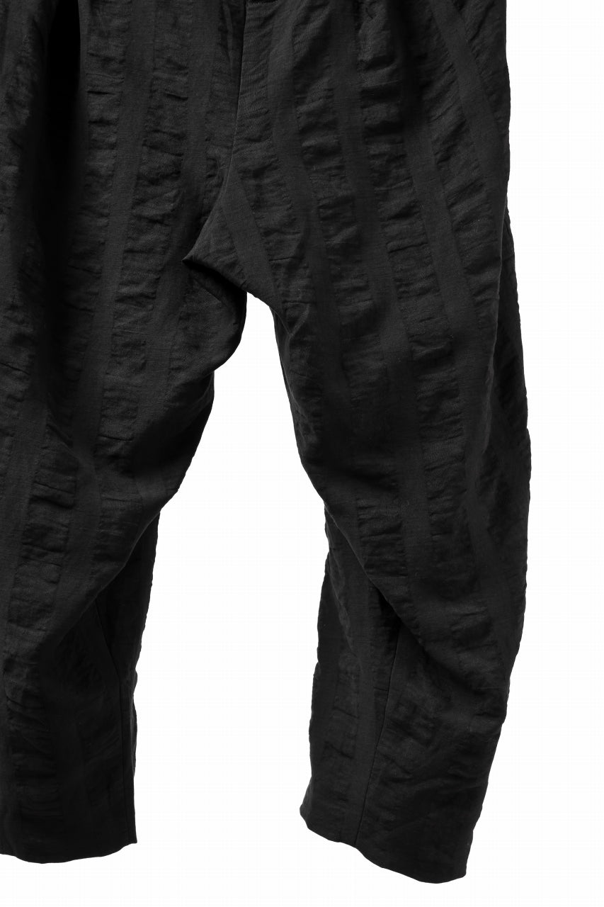 画像をギャラリービューアに読み込む, SOSNOVSKA SQUEEZED STRIPE PANTS (BLACK)