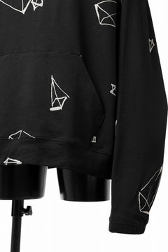 Load image into Gallery viewer, A.F ARTEFACT PYRA PATTERN PRINT SWEAT HOODIE (BLACK)