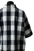 Load image into Gallery viewer, forme d&#39;expression Short Sleeve Oversized Shirt (Big Check)