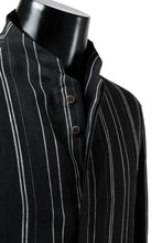 Load image into Gallery viewer, Hannibal. Stand Collar Shirt / Jorma 126. (BLACK STRIPED)
