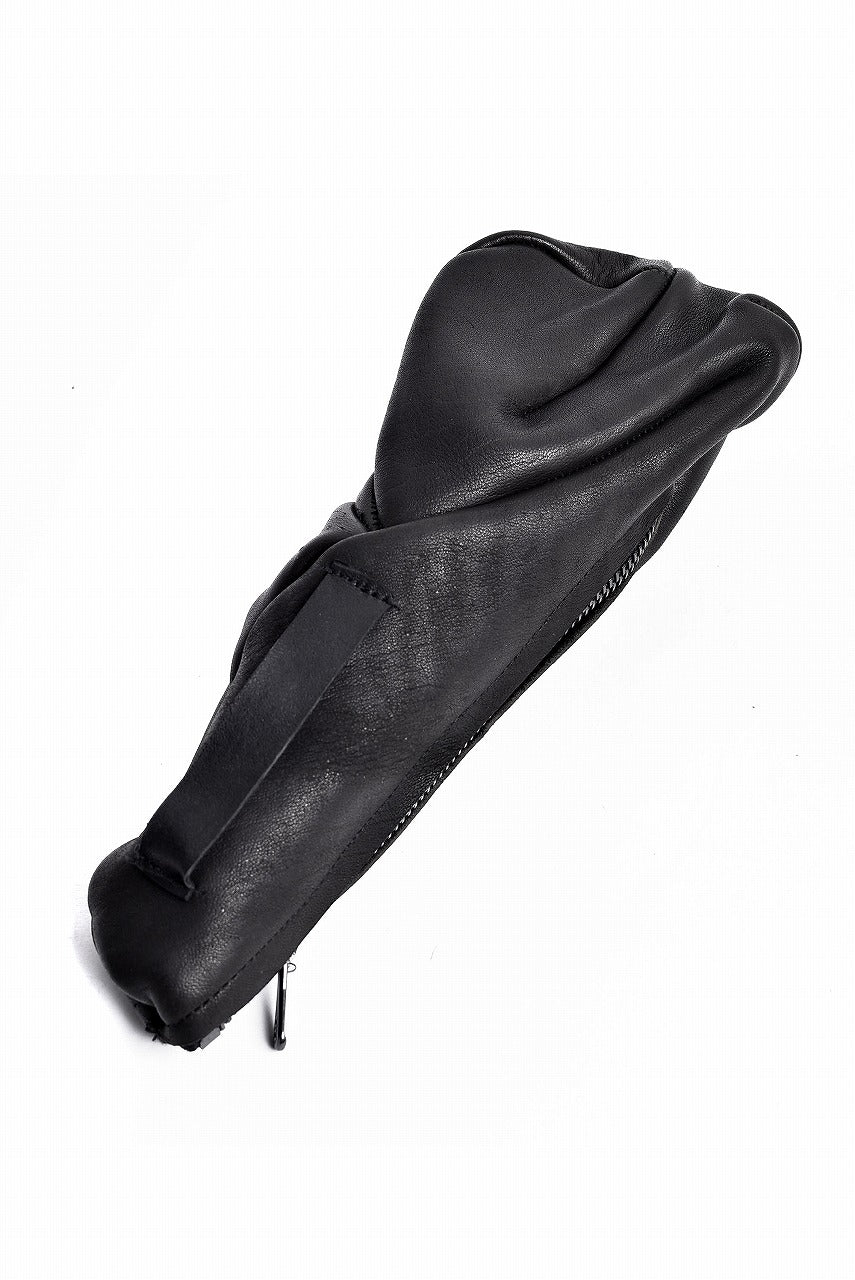 Load image into Gallery viewer, LEON EMANUEL BLANCK DISTORTION LEATHER POUCH / GUIDI HORSE (BLACK)