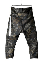 Load image into Gallery viewer, N/07 &quot;MAUSK Detail&quot; 3-DIMENSION CURVE CROPPED PANTS (DARK CAMOUFLAGE)