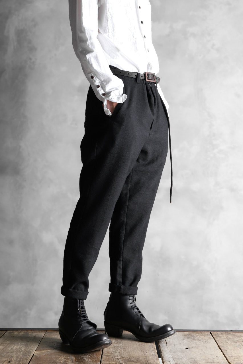 Aleksandr Manamis Lean Slim tapered pants / wool+linen cloth