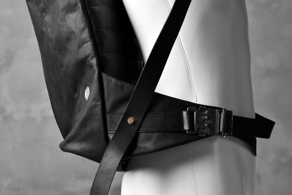 Load image into Gallery viewer, ierib exclusive Smat Backpack / Nicolas Italy Vachetta (BLACK)