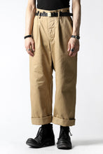 画像をギャラリービューアに読み込む, KLASICA GRIOTTE 2 TUCKED WIDE TROUSERS / CHINO CLOTH (BEIGE)