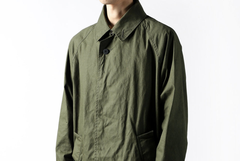 Load image into Gallery viewer, KLASICA BURRY MAC COAT / PARAFFINED COTTON (OLIVE)