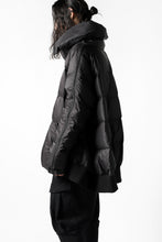 Load image into Gallery viewer, RUNDHOLZ HIGHNECK BOMBER JACKET / DOWN PADDING (ARABICA)