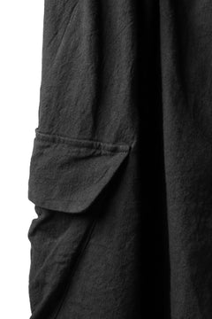 Load image into Gallery viewer, A.F ARTEFACT DRAWSTRING-HEM WIDE CARGO PANTS (BLACK)