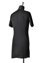 Load image into Gallery viewer, LEON EMANUEL BLANCK DISTORTION FITTED T / STABLE COTTON JERSEY (BLACK)