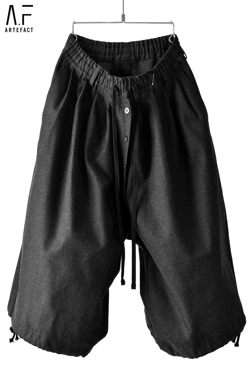 Load image into Gallery viewer, A.F ARTEFACT exclusive DRAWSTRING-HEM WIDE TROUSERS (BLACK DENIM RAW)