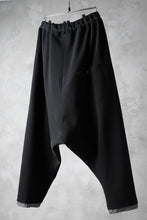 画像をギャラリービューアに読み込む, SOSNOVSKA RAW EDGES WIDE PANTS (BLACK)