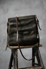 Load image into Gallery viewer, Chörds; F3. SHOULDER BAG / HORSE BUTT FULL GRAIN (KHAKI)