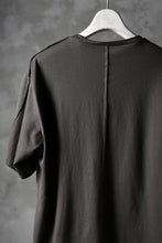 Load image into Gallery viewer, blackcrow short sleeve cutsewn / silky touch cotton (grey)