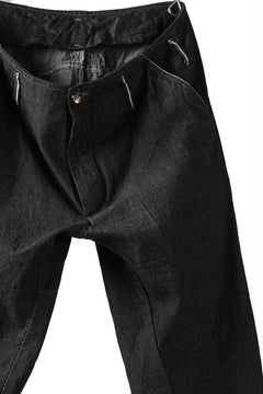 Load image into Gallery viewer, incarnation LONG DARTS CROPPED PANTS / ONE WASHED 6.5oz SELVEDGE CHAMBRAY (GREY)