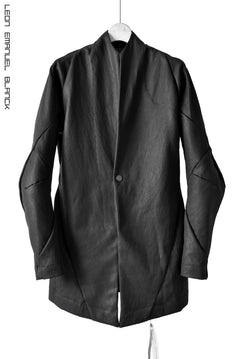 Load image into Gallery viewer, LEON EMANUEL BLANCK FORCED SHORT BLAZER JACKET with LAPEL / OVERLOCK STITCH / RESINATED CL-TWILL (BLACK)