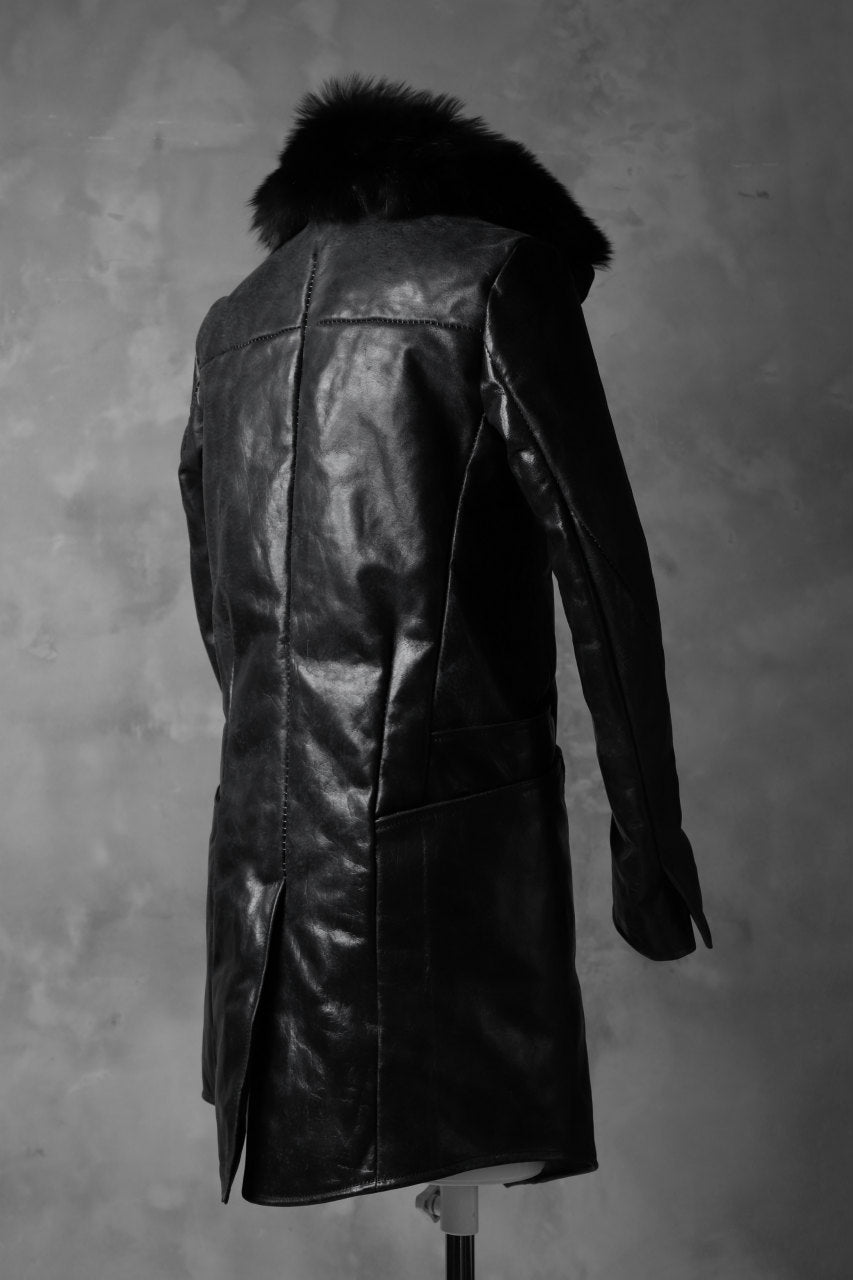 Load image into Gallery viewer, incarnation exclusive HORSE LEATHER GOOSE DOWN COAT with SHEARLING NECK SCARF (BLACK)