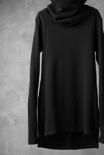 Load image into Gallery viewer, A.F ARTEFACT exclusive DUSTY WAFFLE DRAPED HIGH NECK TOPS (BLACK)