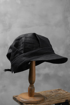 Load image into Gallery viewer, der antagonist. HAND CRAFTED CAP / DARK STRIPE LINEN (DARK STRIPE)