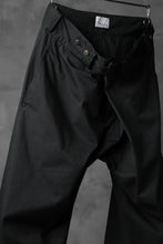 Load image into Gallery viewer, daska wrap pants / organic chino (SUMI-KURO)
