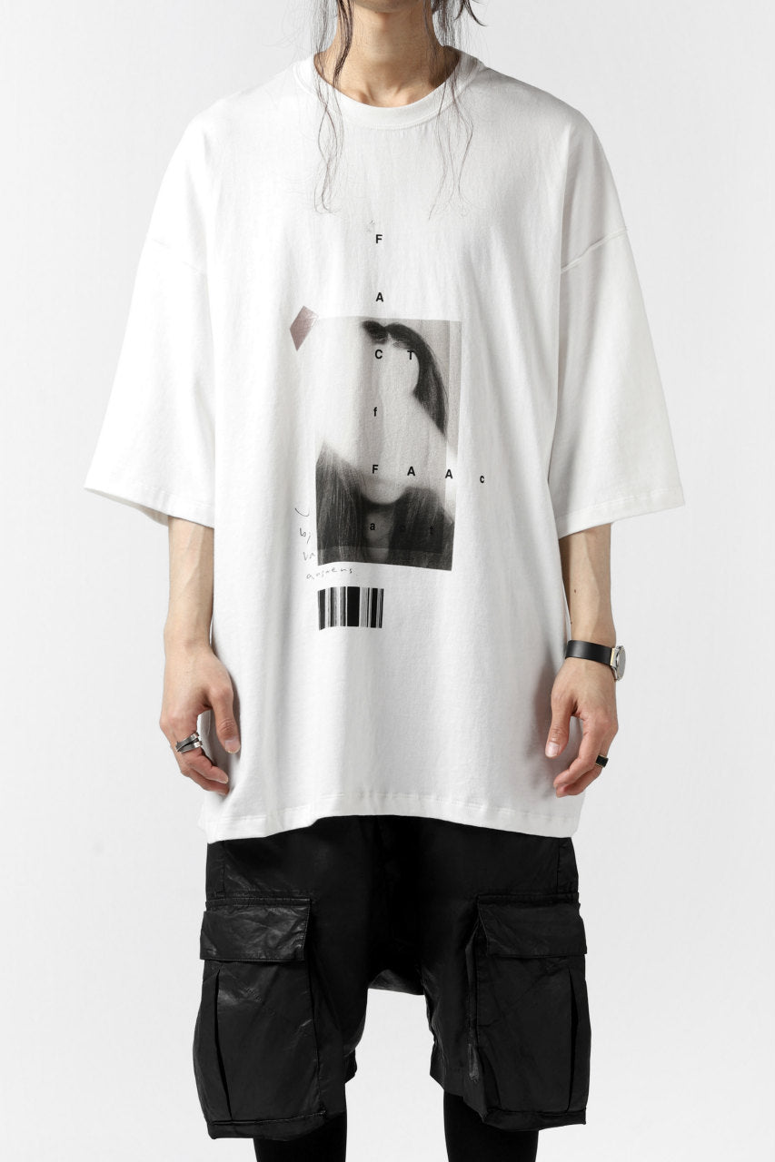 A.F ARTEFACT "ANSWERS" OVER SIZED TOPS (WHITE)