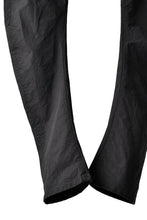 画像をギャラリービューアに読み込む, blackcrow high density cotton banana shape trousers (BLACK)