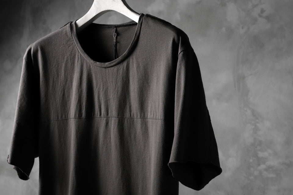 Load image into Gallery viewer, blackcrow short sleeve cutsewn / silky touch cotton (grey)