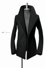 Load image into Gallery viewer, N/07 wrapcoat &quot;asesino&quot; [premium woolyarn cashmere | anatomy patterned] (BLACK)