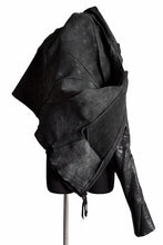 Load image into Gallery viewer, LEON EMANUEL BLANCK DISTORTION AVIATOR JACKET / GUIDI MUSTANG HORSE (BLACK)