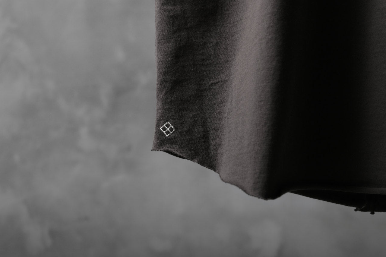 blackcrow short sleeve cutsewn / silky touch cotton (grey)