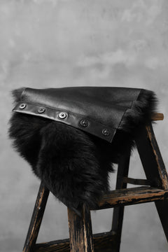 Load image into Gallery viewer, incarnation SHEEP SHEARLING MOUTON SCARF (BLACK×BLACK)