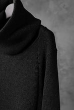 画像をギャラリービューアに読み込む, A.F ARTEFACT exclusive DUSTY WAFFLE DRAPED HIGH NECK TOPS (MELANGE BLACK)