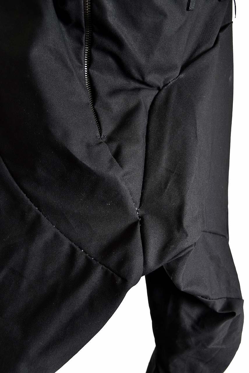 Load image into Gallery viewer, LEON EMANUEL BLANCK DISTORTION LONG PANTS / LIGHT MILITARY CANVAS (BLACK)