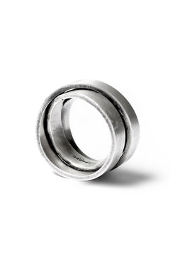 Load image into Gallery viewer, Holzpuppe Triple banded silver ring with unique texture