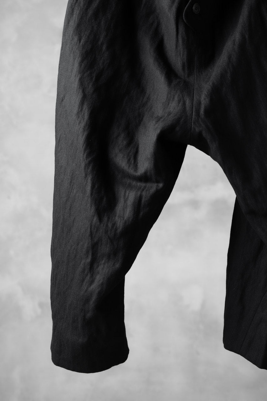 Load image into Gallery viewer, SOSNOVSKA OFFSET BUCKLE PANTS (BLACK)